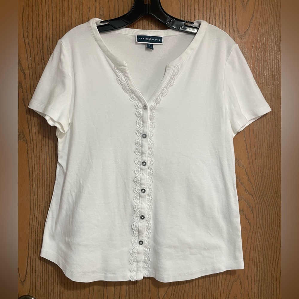 Karen Scott Blouse in White with Lace Trim on Button-Down Front